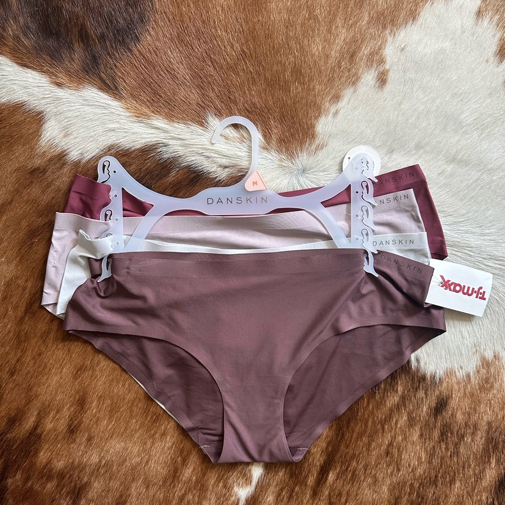 Danskin Women's Hipster Panties - 4 pack Medium